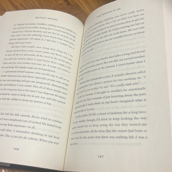 Book bundle - Picture 4 of 5